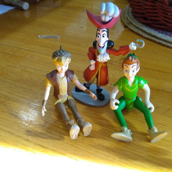 Disney Peter Pan Captain Hook & Lost Boy Action Figures - Picture 5 of 9